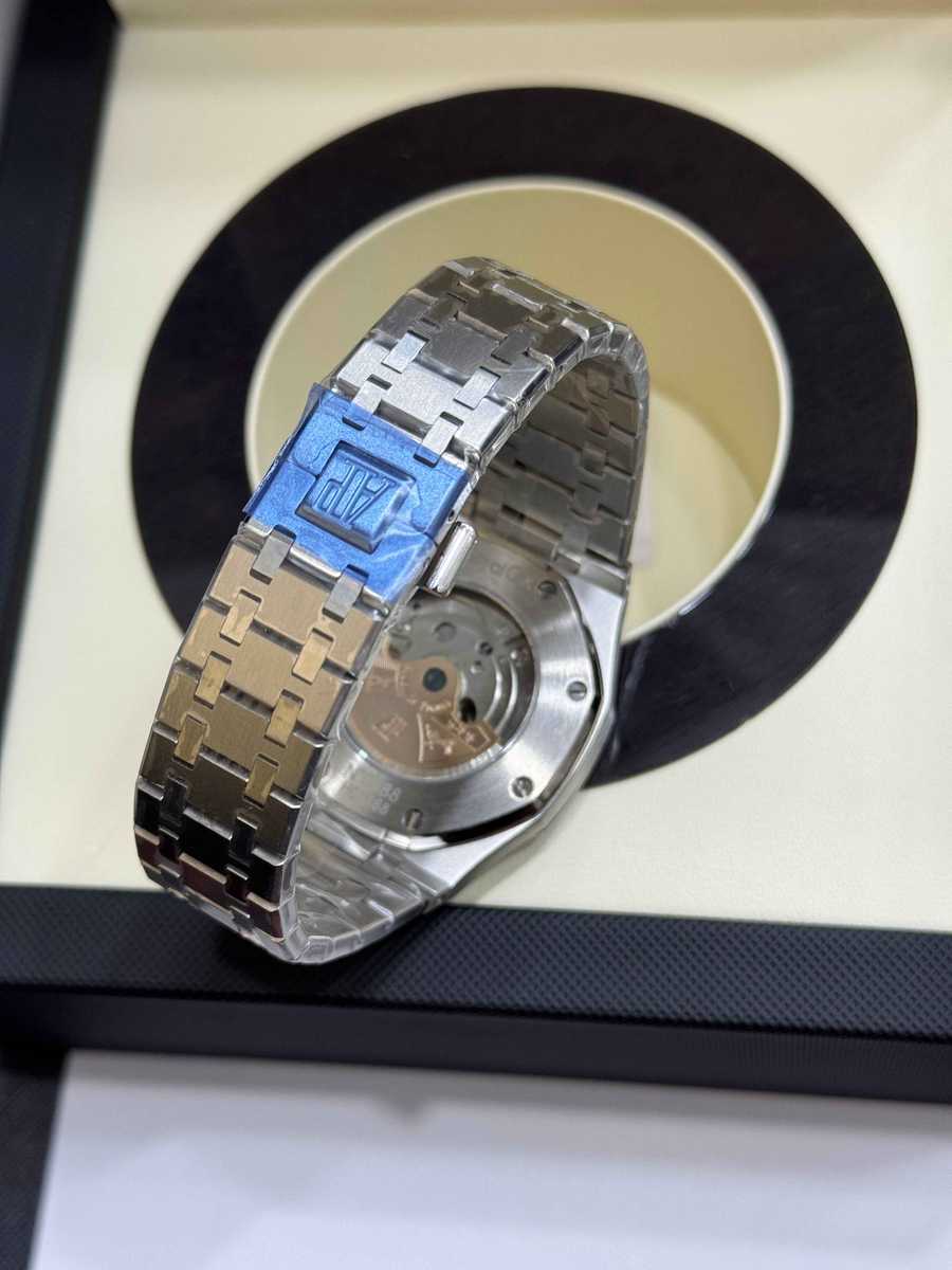 AP Royal Oak Bronze - AAA Quality - Image 3